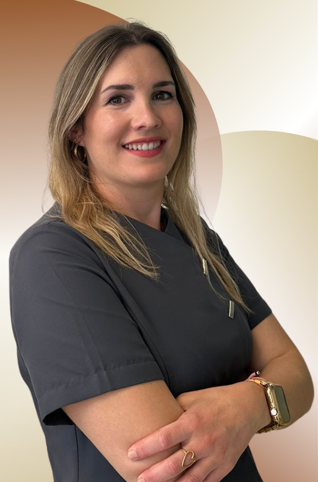 Lorena recepcionista equipo Centro Dental Dr. Juan Aguilera